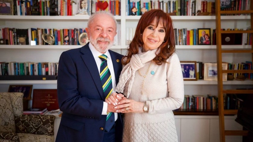 Prisión domiciliaria: Cristina K recibió la visita de Lula y lanzó críticas a Milei